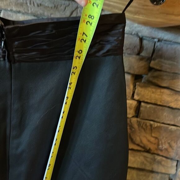 Black PRADA pencil skirt! - Picture 7 of 7